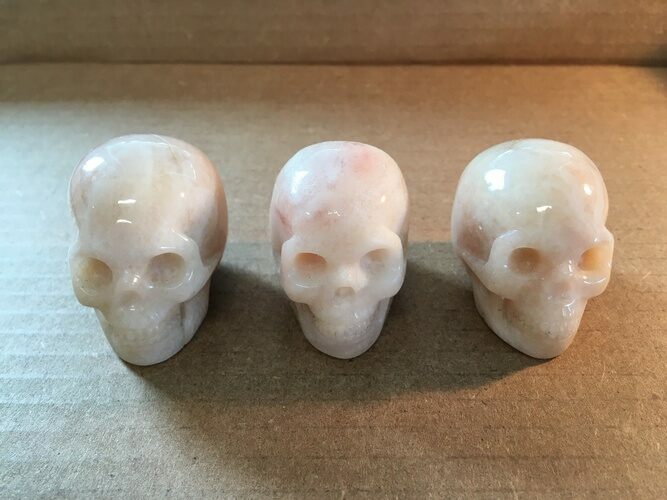 Clearance Lot: Polished Peach Stone Skulls - Pieces #215253